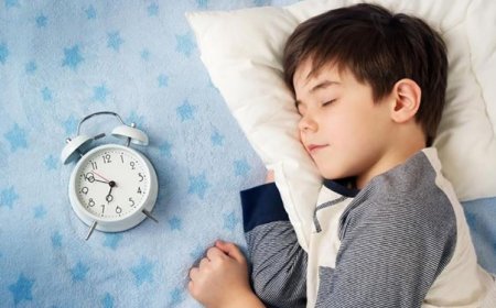 بچه مدرسه‌ای‌ها را چطور از خواب بیدار کنیم؟