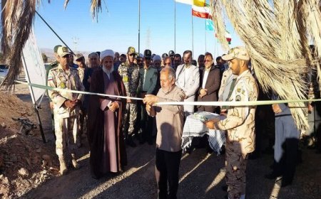 نمایشگاه فتح قلهها به مناسبت هفته دفاع مقدس در خراسان جنوبی افتتاح شد