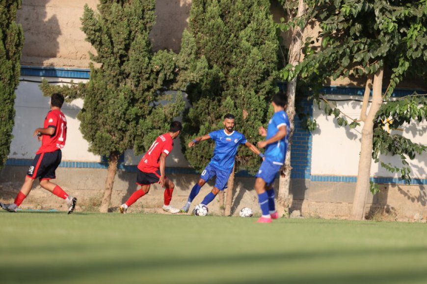 ژست رضاییان پس از اولین بازی؛ نمایش سیکس‌پک در لباس استقلال!