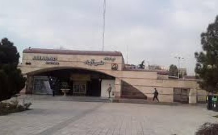 تأخیر در ایستگاه مترو علی‌آباد | تهران
