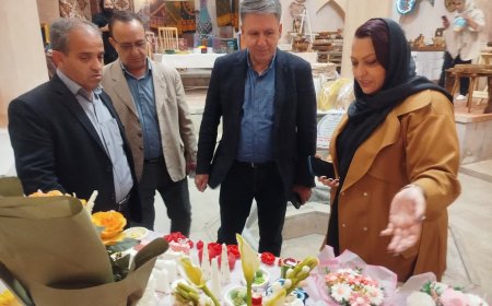 نمایش توانمندی‌های تولیدکنندگان اسکو در نمایشگاه مشاغل خانگی حمام تاریخی میلان