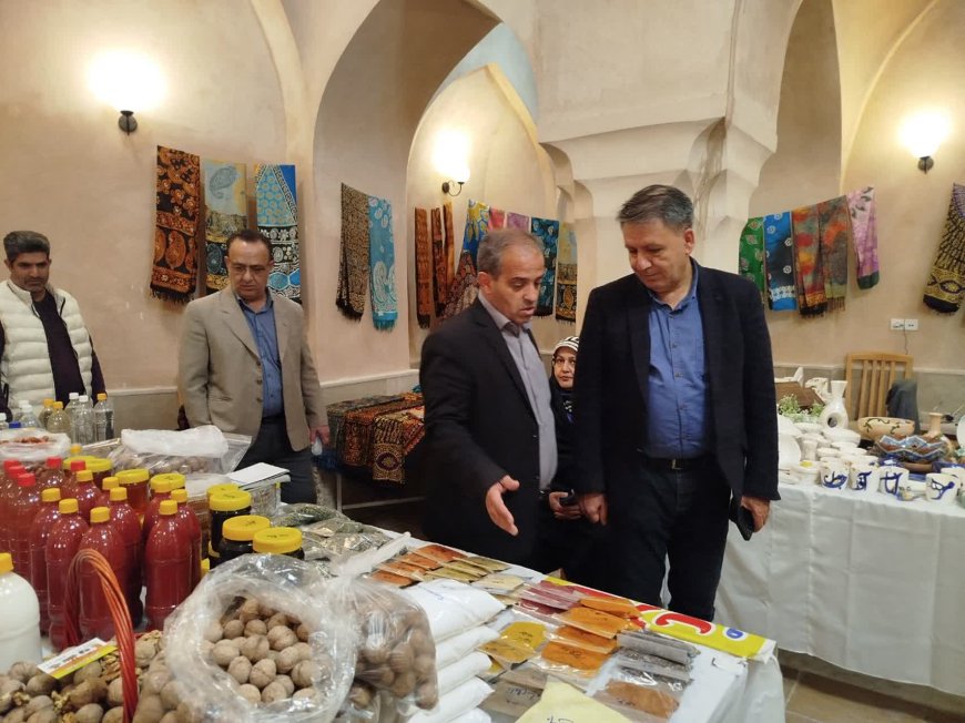 نمایش توانمندی‌های تولیدکنندگان اسکو در نمایشگاه مشاغل خانگی حمام تاریخی میلان